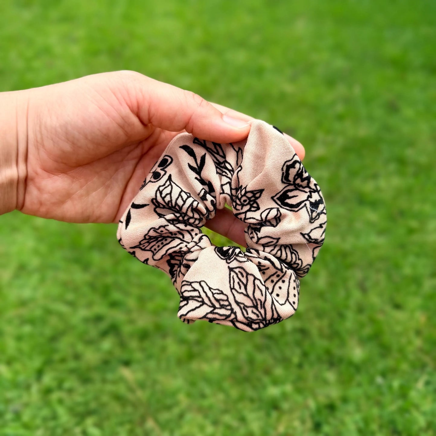 Neutral Beige & Black Floral Scrunchie – Minimalist Hair Tie, Everyday Elegant Hair Accessory