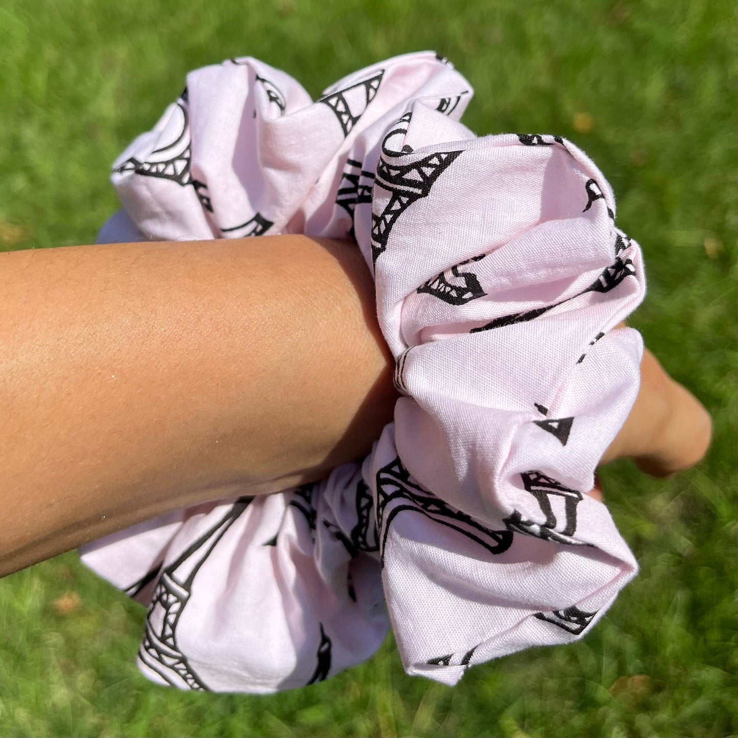 World Traveler Cotton Scrunchie Set: Paris, London Prints