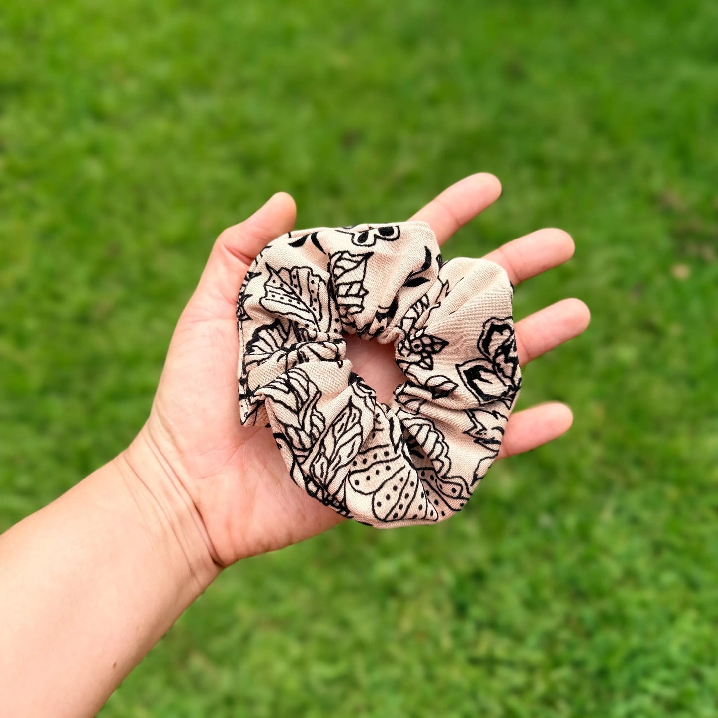Neutral Beige & Black Floral Scrunchie – Minimalist Hair Tie, Everyday Elegant Hair Accessory