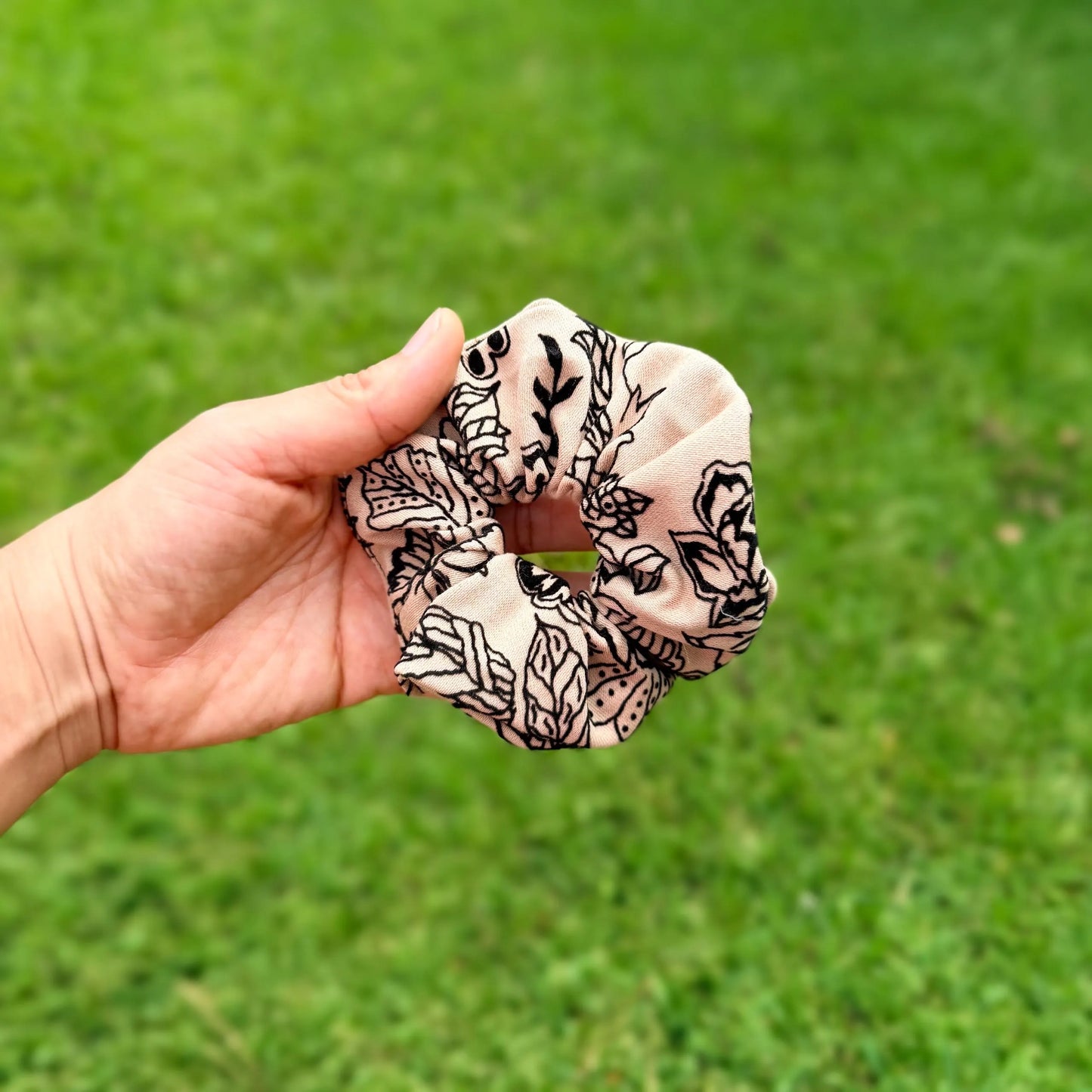 Neutral Beige & Black Floral Scrunchie – Minimalist Hair Tie, Everyday Elegant Hair Accessory